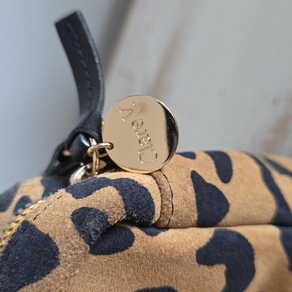 Clare V Midi Sac In Leopard Suede With Crossbody Strap - Picture 13 of 13